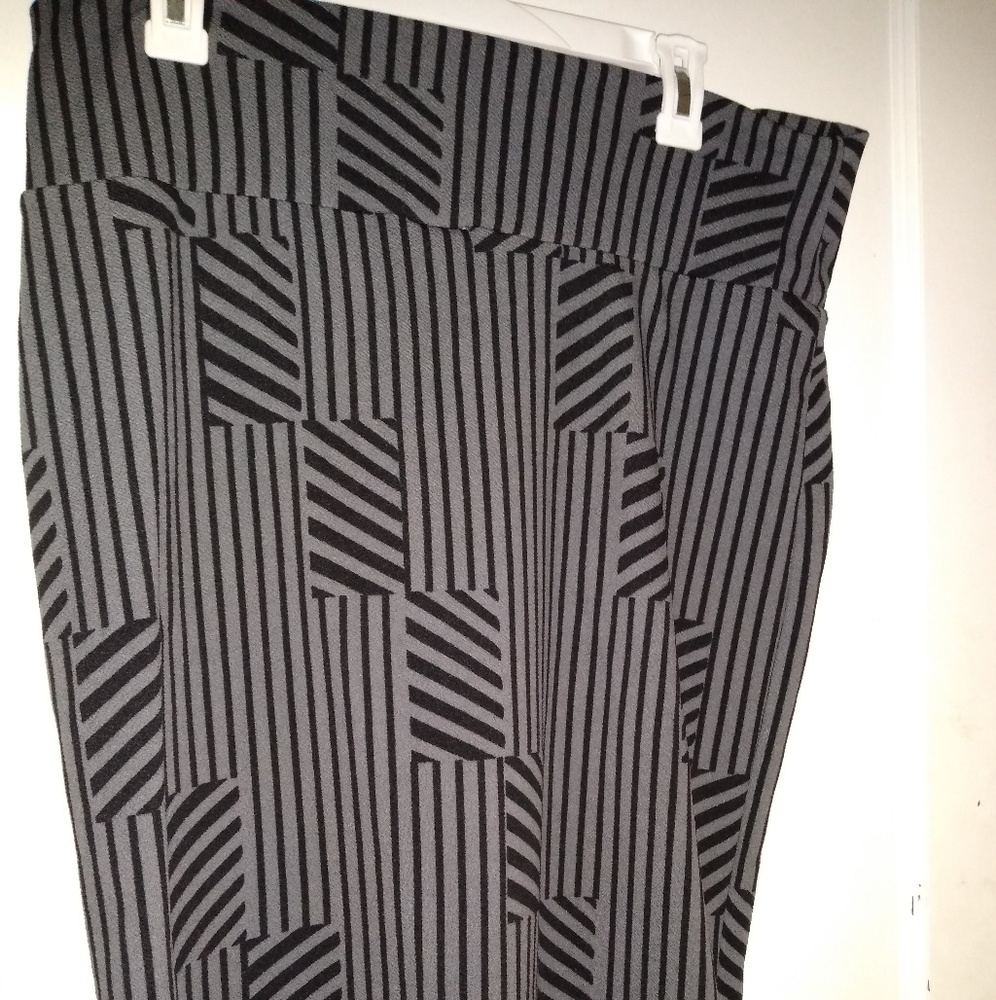Lularoe "Cassie" Skirt